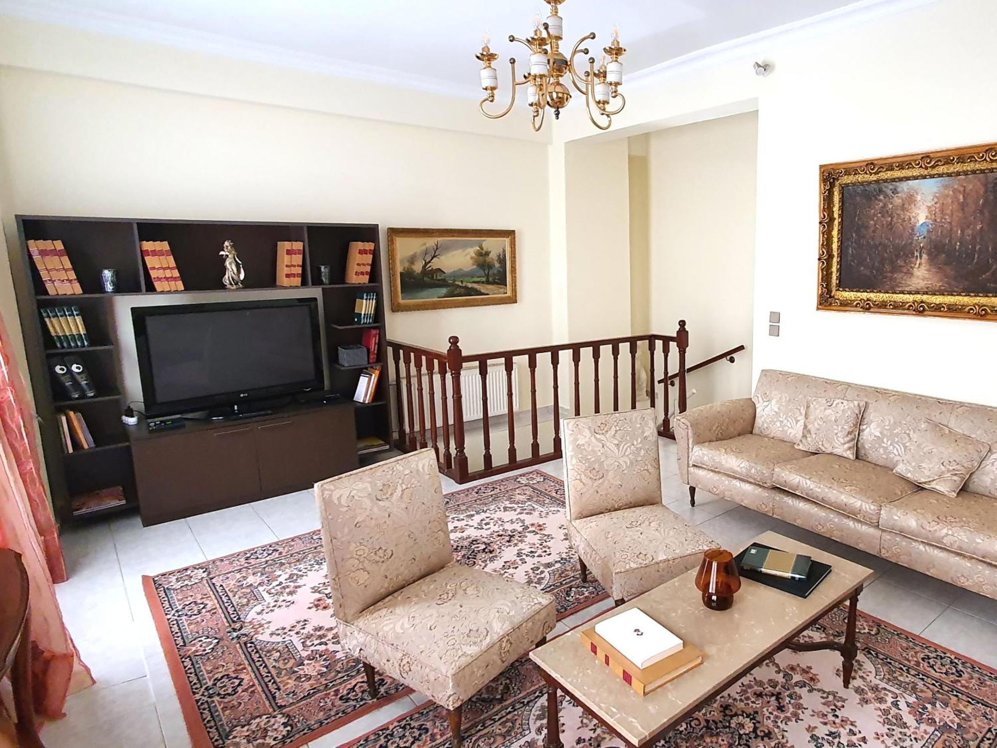 Mando Patrasso - Classical Apartment In The Center Of Patras With Free Parking Zewnętrze zdjęcie